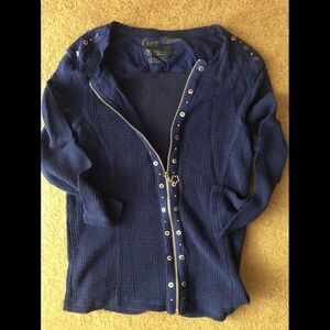 Cute Unique Zone top with zipper